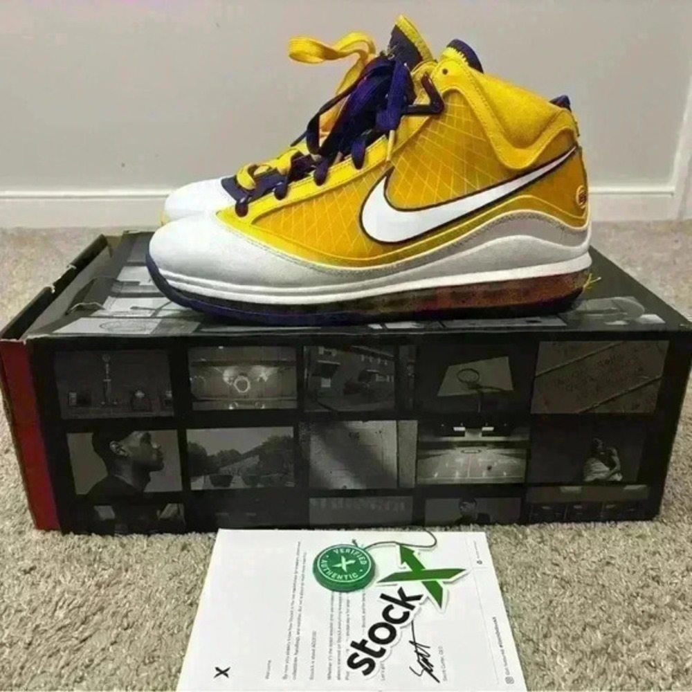 Nike Lebron VII QS Men’s Size 10 Media Day Lakers